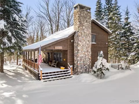 178 Old Indian Trl, Webb, NY 13420