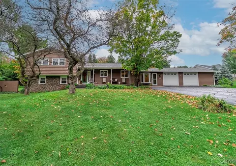 2039 Hoffman Rd, Cazenovia, NY 13035