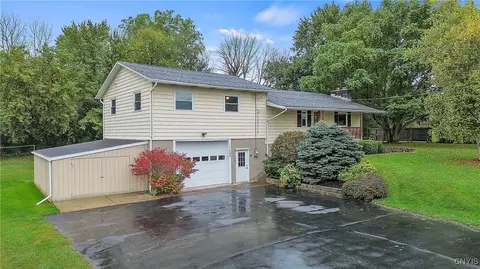 11402 Sherwood Dr, Ira, NY 13033