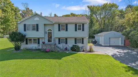 5030 Beef St, Onondaga, NY 13215