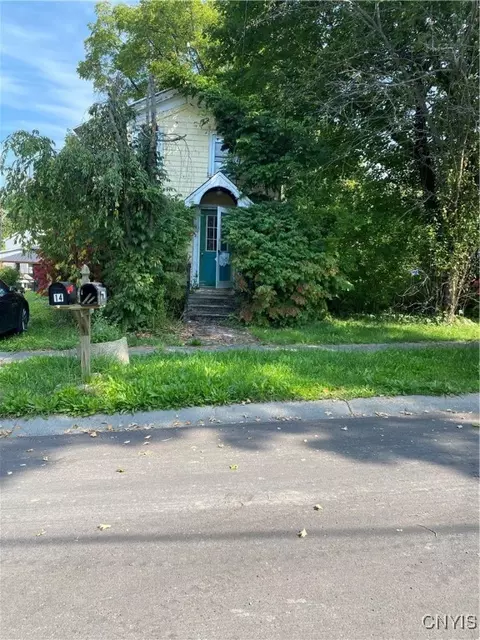 15 Pine St, Jordan, NY 13080