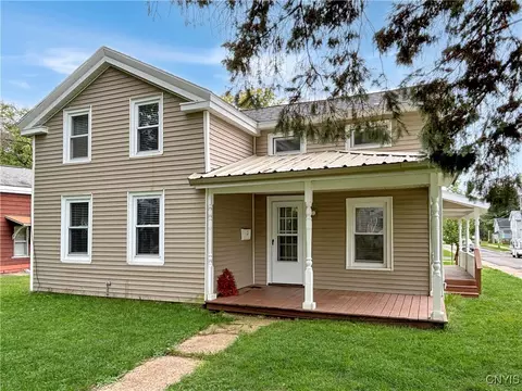 600 Cypress St, Salina, NY 13088