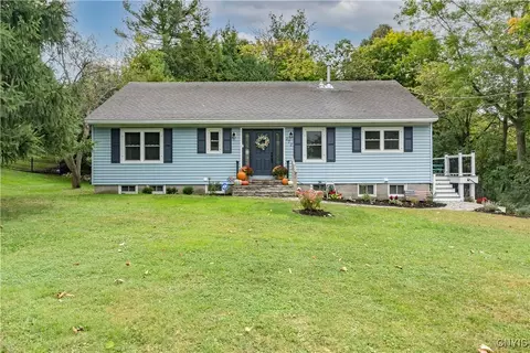 272 Thompson Blvd, Watertown, NY 13601