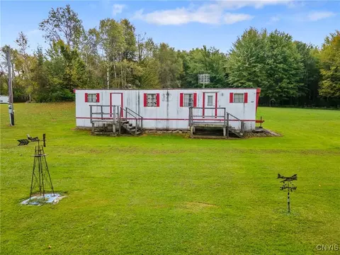 829 County Route 1, New Haven, NY 13126