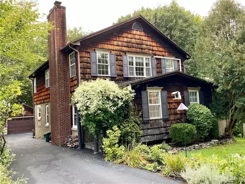 311 Center St, Fayetteville, NY 13066