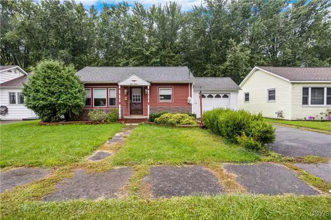 415 Mcguire St, Oneida, NY 13421