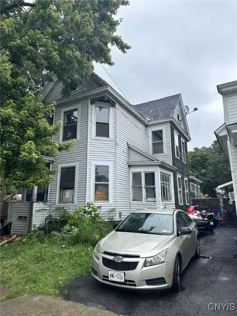 510 Wolf St, Syracuse, NY 13208