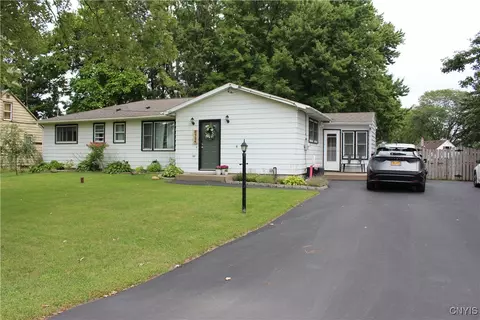 6734 Old Collamer Rd, East Syracuse, NY 13057