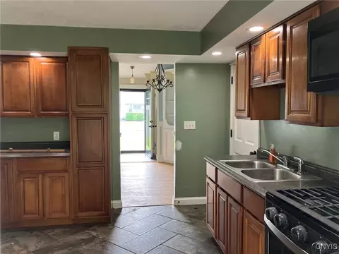 10 Mott Rd, Lysander, NY 13027 photo 6