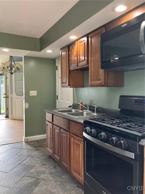10 Mott Rd, Lysander, NY 13027 photo 10