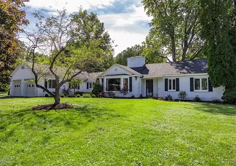 101 Concord Pl, Fayetteville, NY 13066