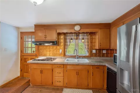 129 Boulder Rd, Geddes, NY 13209 photo 17