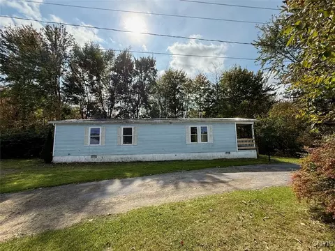 1 Hadley Rd, Sandy Creek, NY 13145