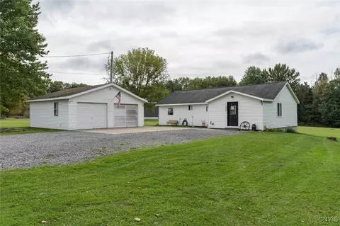 111 Pangborn Rd, Hastings, NY 13076