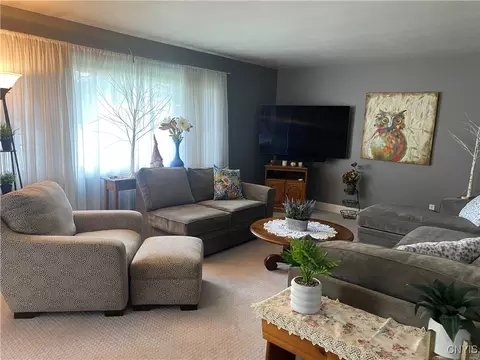 311 Phillips St, Oneida, NY 13421 photo 9