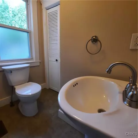 9 Van Epps St, Vernon, NY 13476 photo 19