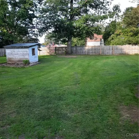 9 Van Epps St, Vernon, NY 13476 photo 8