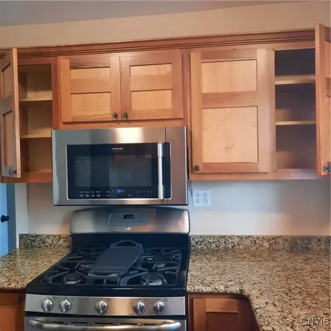 9 Van Epps St, Vernon, NY 13476 photo 20