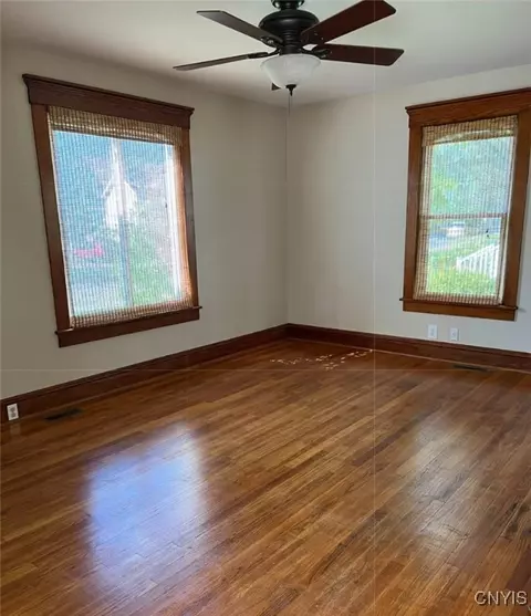 9 Van Epps St, Vernon, NY 13476 photo 17
