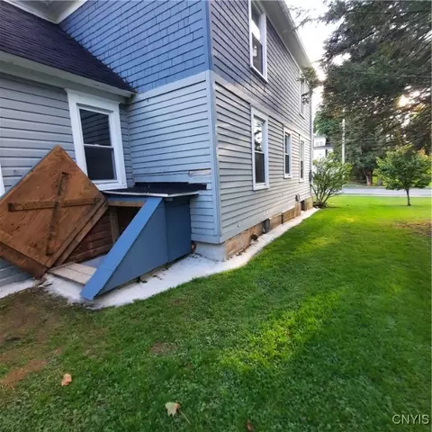 9 Van Epps St, Vernon, NY 13476 photo 6