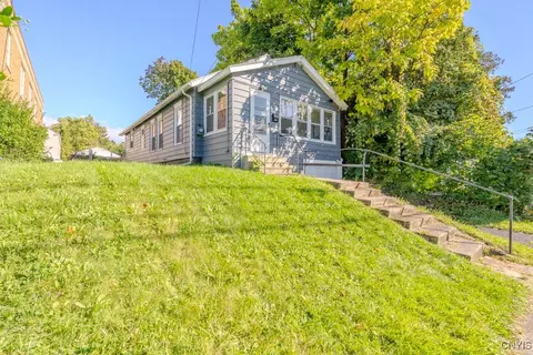 409 S Midler Ave, Syracuse, NY 13206