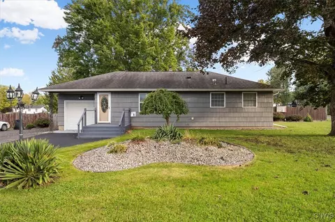 7098 North St, Floyd, NY 13440