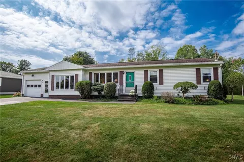 8653 Willow Dr, Lee, NY 13440