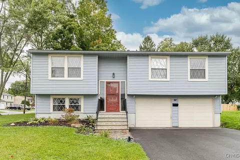 62 Cherry Tree Cir, Clay, NY 13090
