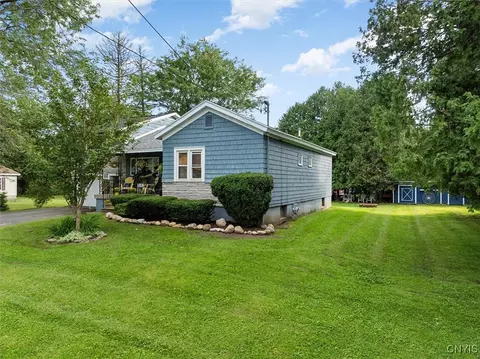 225 Pullman St, Herkimer, NY 13350 photo 9