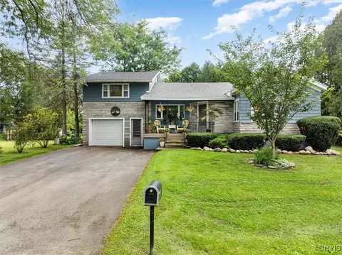 225 Pullman St, Herkimer, NY 13350 photo 4