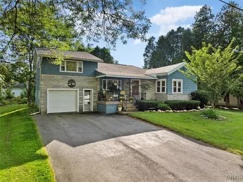 225 Pullman St, Herkimer, NY 13350 photo 3