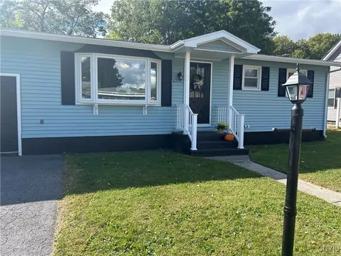 22121 Patricia Dr, Le Ray, NY 13601