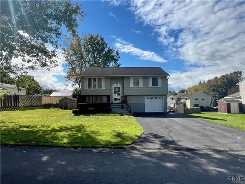 1502 Redwood Ave, Utica, NY 13502