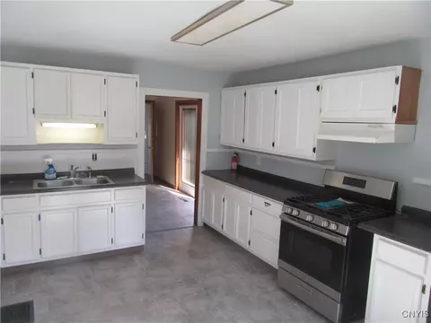 36 Spring St, Schroeppel, NY 13135 photo 14