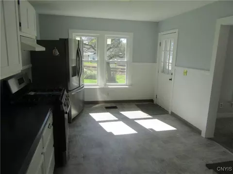 36 Spring St, Schroeppel, NY 13135 photo 13