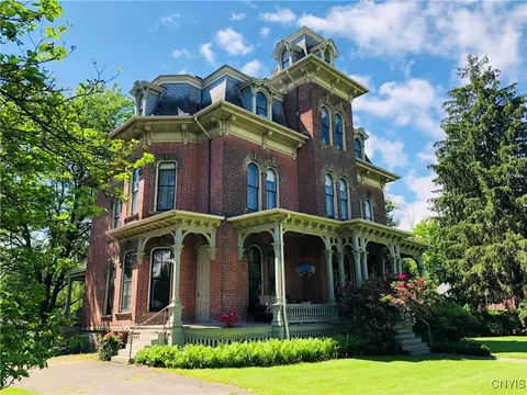 416 Chemung St, Waverly, NY 14892