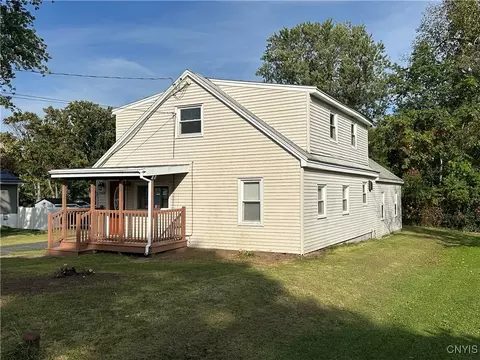 4524 Grace Pl, Onondaga, NY 13078