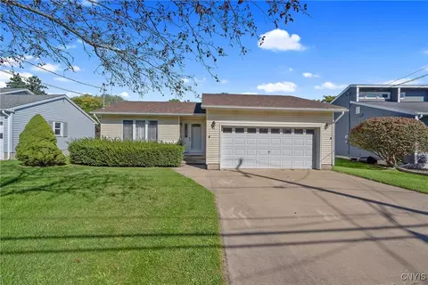 13 Burt St, Oswego, NY 13126