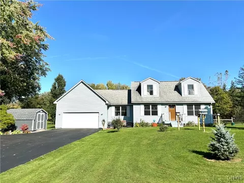 6422 Canoga Rd, Aurelius, NY 13021