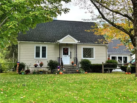 120 Highland Ave, North Syracuse, NY 13212