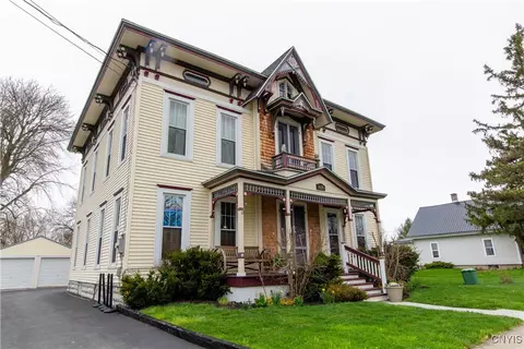 8679 Co Rte 5 St, Lyme, NY 13622