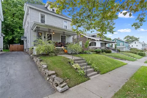 1117 Oak St, Syracuse, NY 13203