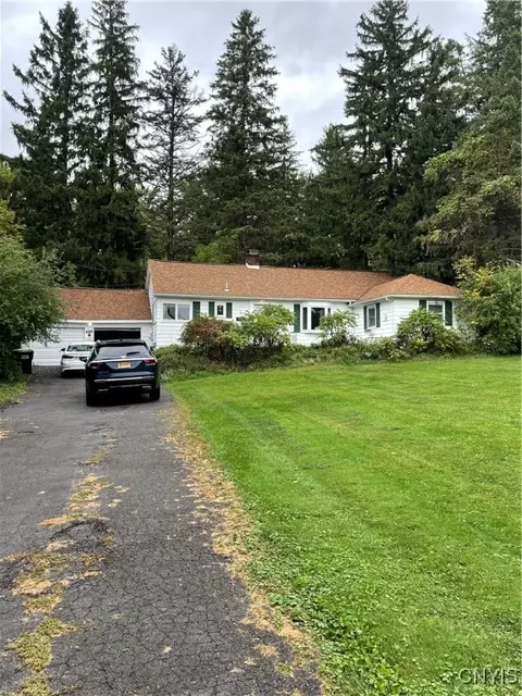 4314 Lafayette Rd, Onondaga, NY 13078