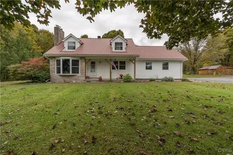 1320 County Route 15, Boylston, NY 13083