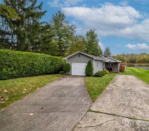 1600 Harborview Dr, Vienna, NY 13308