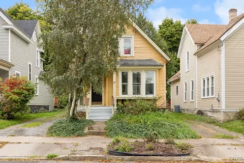 210 Bassett St, Syracuse, NY 13210