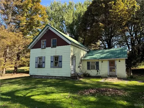 8424 W Thomas St, Rome, NY 13440