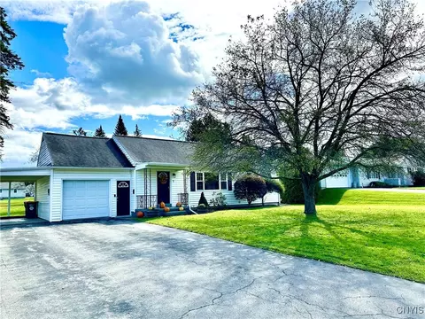 7 Andrews Ave, Whitestown, NY 13492