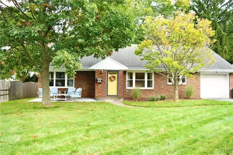 503 W Manchester Rd, Geddes, NY 13219