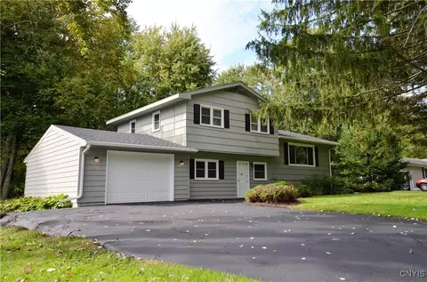 8197 Speach Dr, Lysander, NY 13027